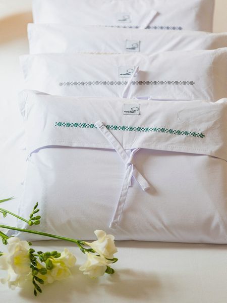Комплект постільної білизни Ecotton Євро з вишивкою та кантом український хрестик Dark Green із перкалю в чохлі 25139 фото