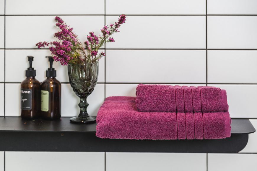 Рушник Ecotton 50х90 см махровий високої щільності 420 г/м&sup2; вишневий Raspberry 24406 фото